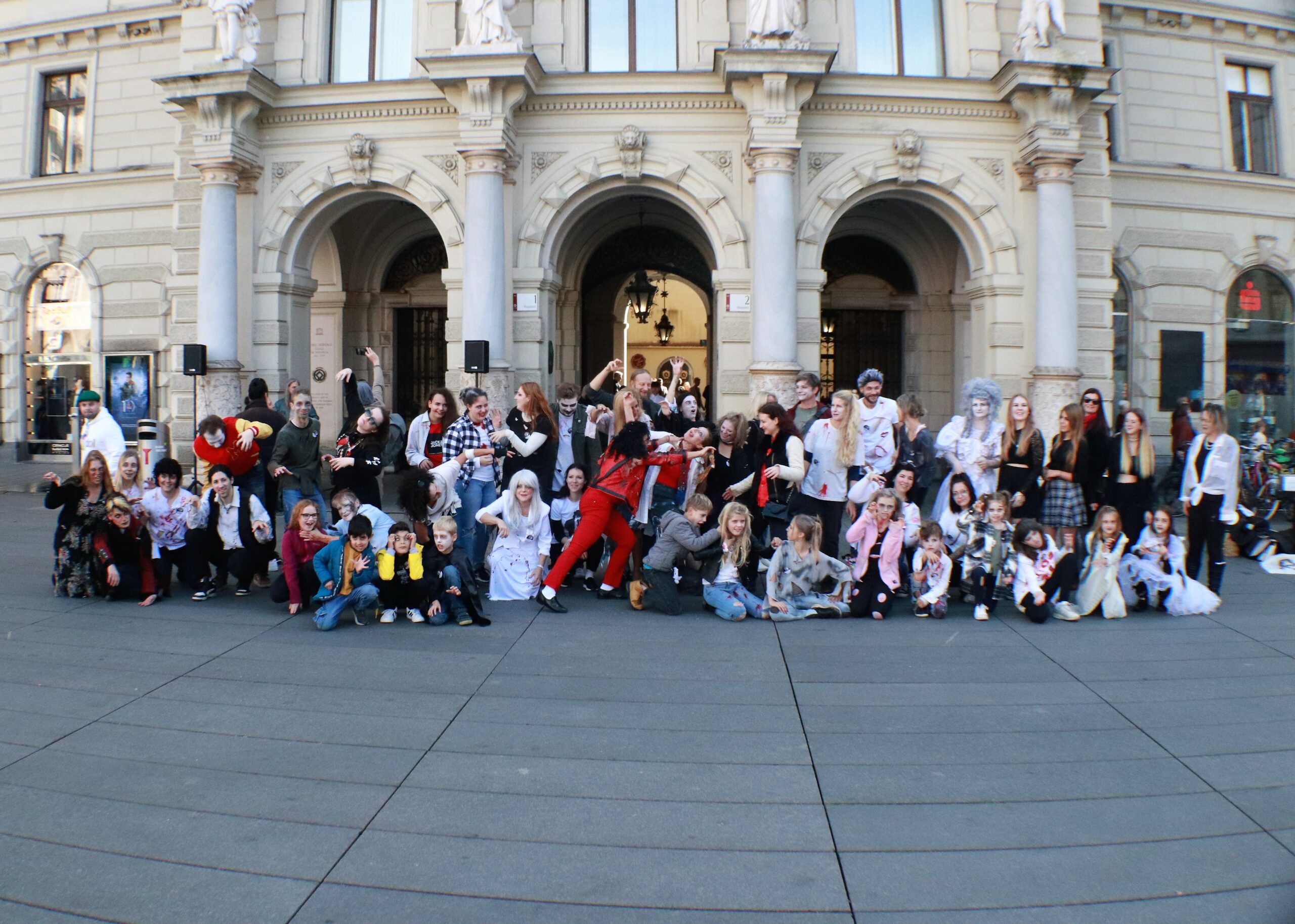 Thrill the world 29.10.2022 gruppenbild